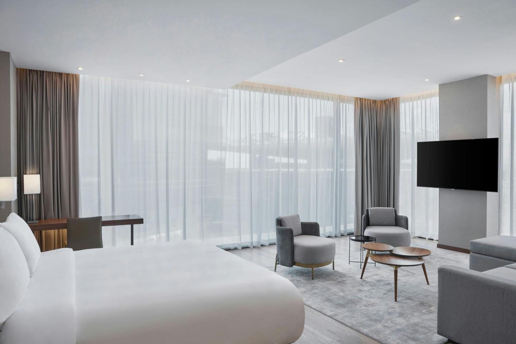 Ac Hotel By Marriott 살티요 외부 사진