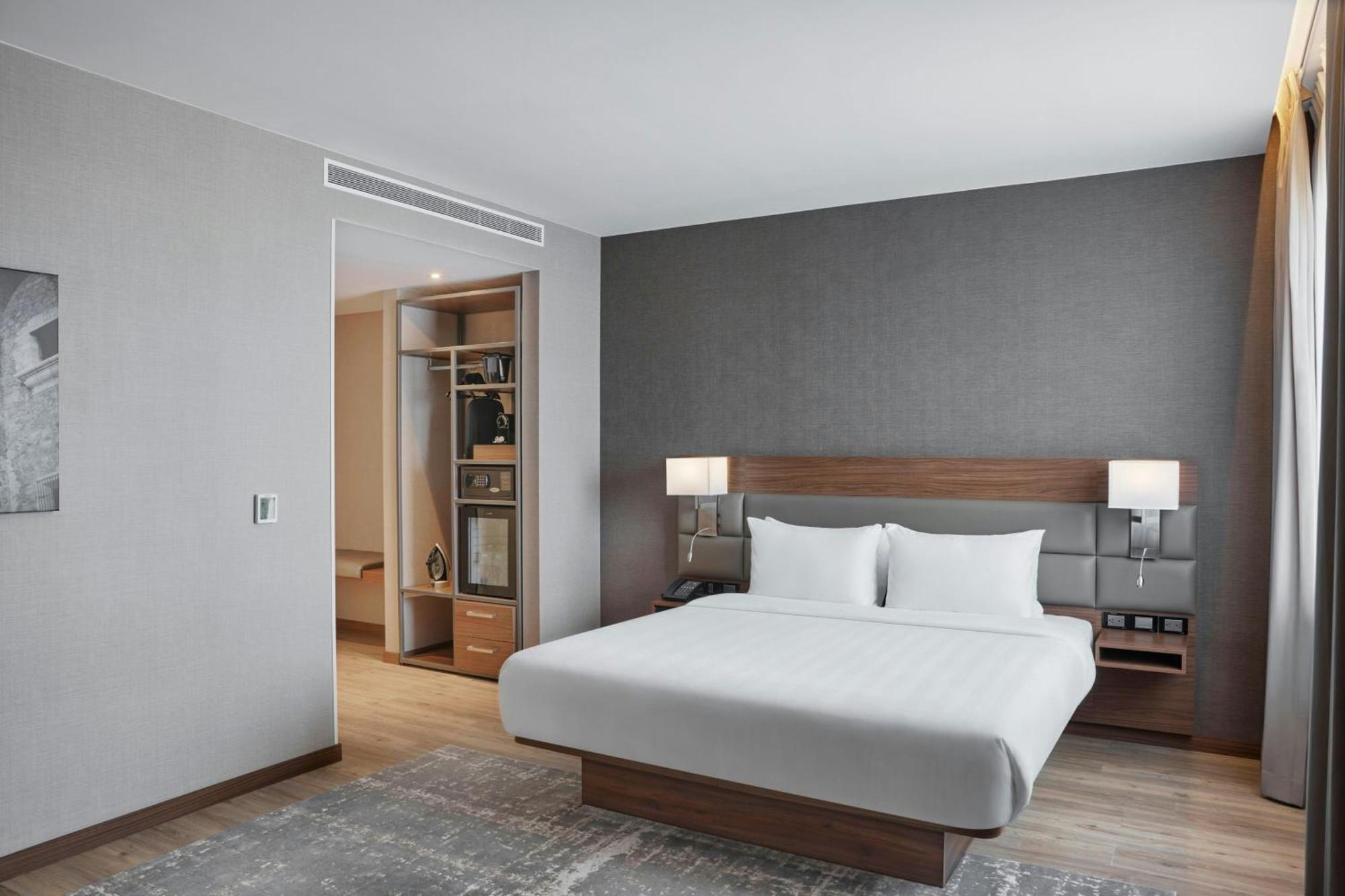 Ac Hotel By Marriott 살티요 외부 사진