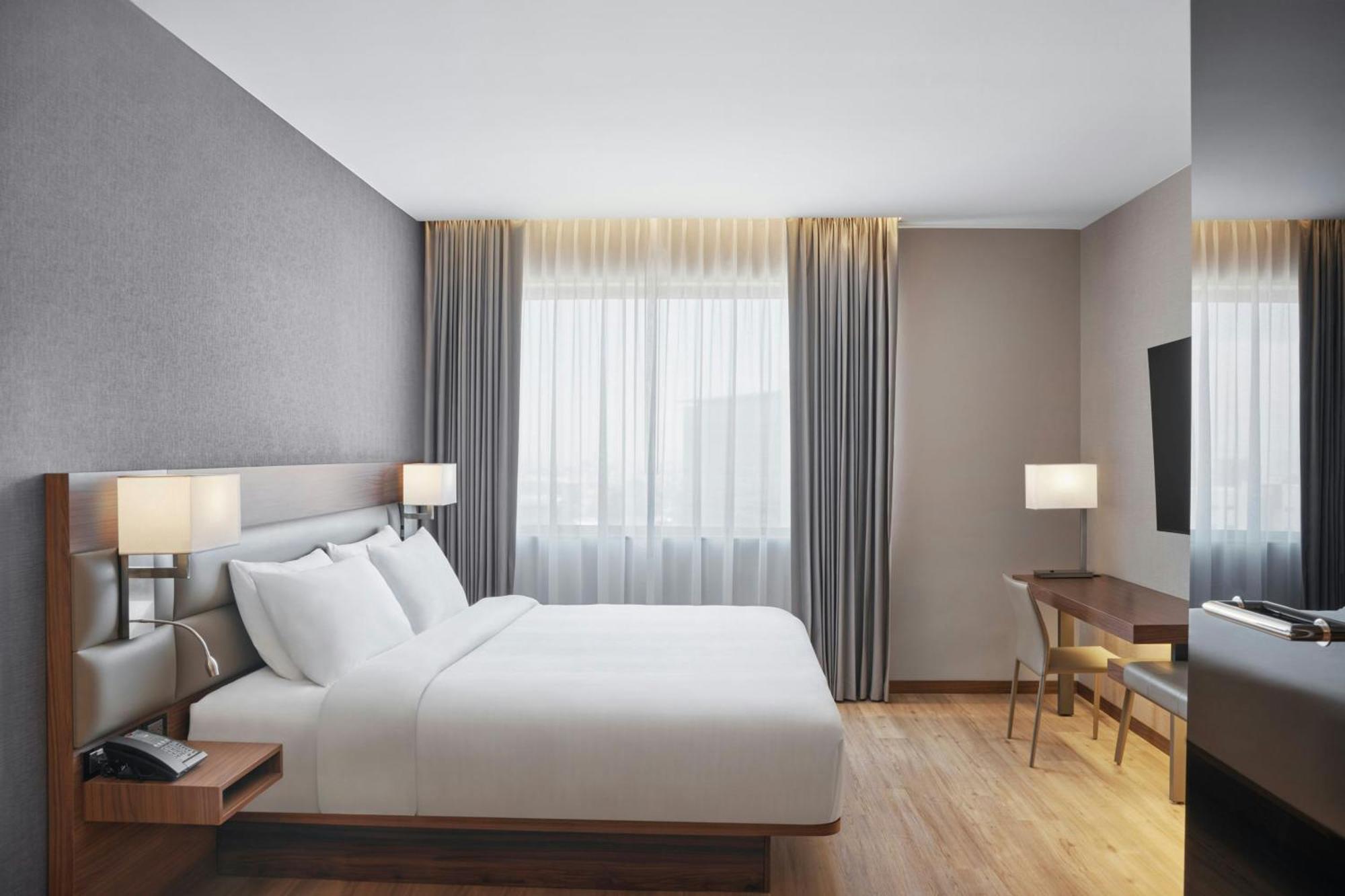 Ac Hotel By Marriott 살티요 외부 사진