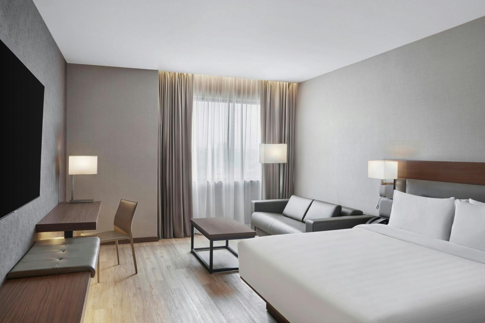 Ac Hotel By Marriott 살티요 외부 사진