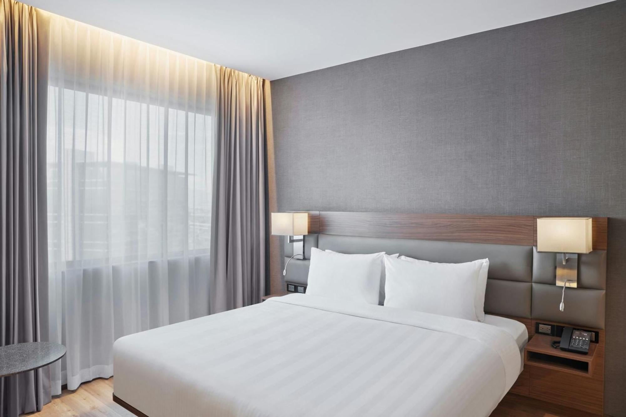 Ac Hotel By Marriott 살티요 외부 사진