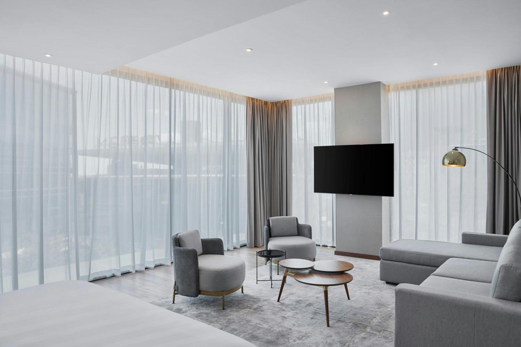 Ac Hotel By Marriott 살티요 외부 사진